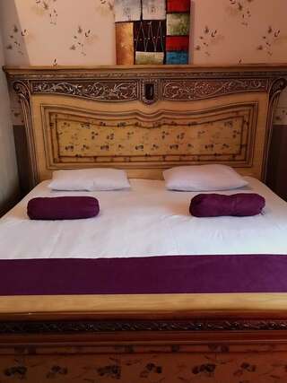 Хостелы Travellers Hostel Baku Баку Двухместный номер с 1 кроватью-5